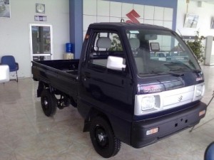 Suzuki truck 550kg màu xanh mạnh mẽ, hàng...