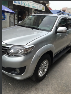 Cần bán xe toyota fortuner G 10/2012 màu bạc