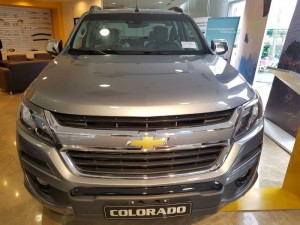 Bán tải Chevrolet Colorado mới, KM tiền mặt...